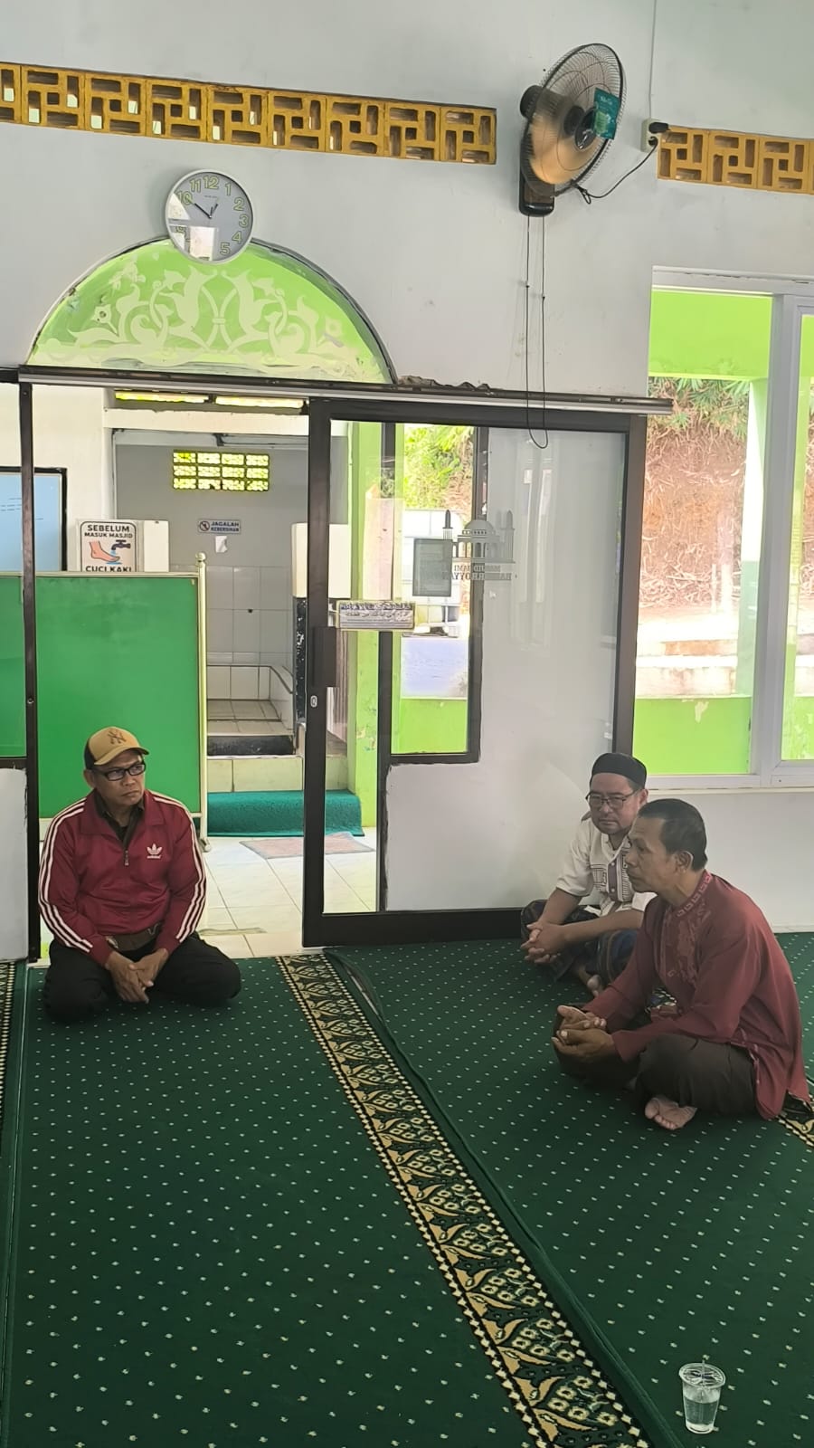 Foto Sumbangan dari Wakil Ketua III DPRD Kab. Bandung Bapak Dr. M. Akhiri Hailuki, S.I.P., M.Si. 